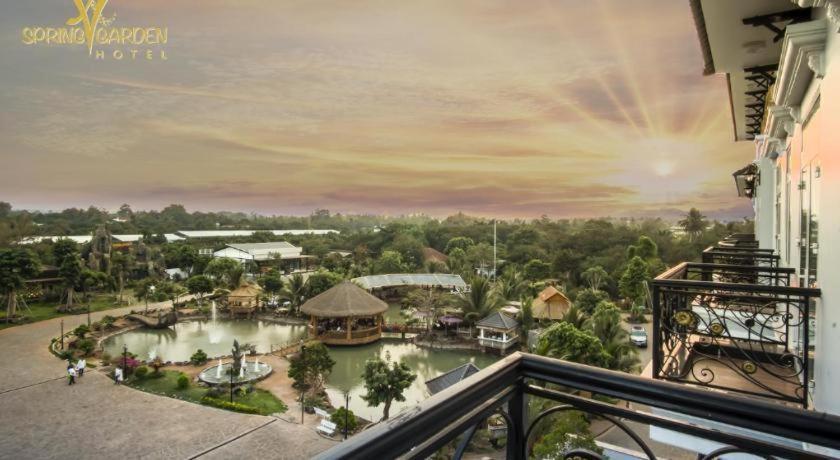 Spring Garden Hotel Lk Long Khanh Екстериор снимка